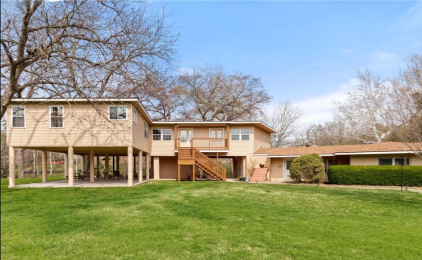 392 Guadalupe River Dr, Seguin, TX 78155 Krista Moreno Bloom Realty TX